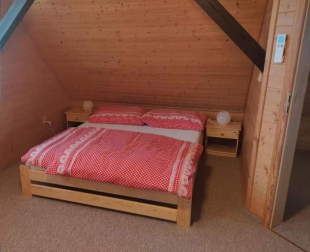 Apartmanova Chata Secanda S Bazenem, U Secske Prehrady Eksteriør bilde